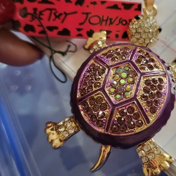 NWT Betsey Johnson Gold and Pink Mosaic Turtle Necklace 24" Chain - Picture 6 of 8